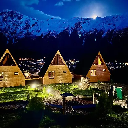 Вилла Little Wood House Gergeti Казбеги Экстерьер фото