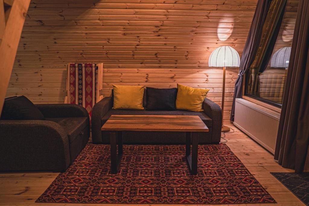 Little Wood House Gergeti Hébergement de vacances Kazbegi